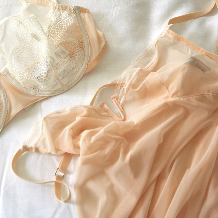 How To Handwash Bras [A Bra Care Guide] The Laundress