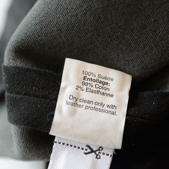 CMSPage Leather Check Label