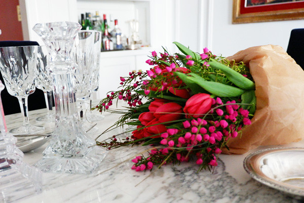 CMSPage_How-To | Style a Spring Tablescape_ONE_SIZE_IMAGE_01