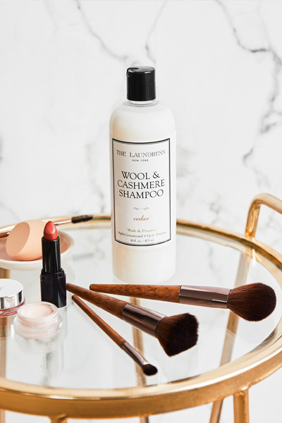 how to clean makeup brushes