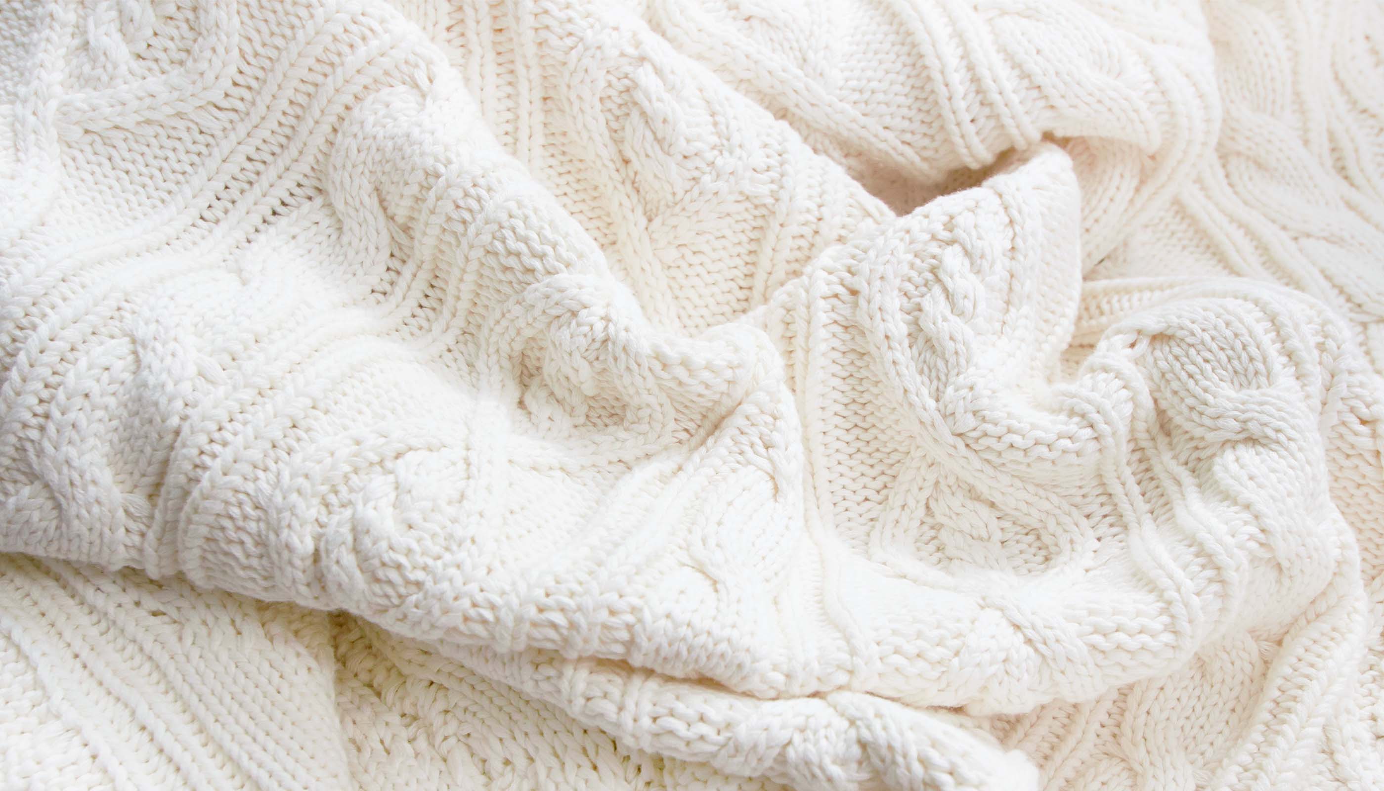 white knit sweater swatch